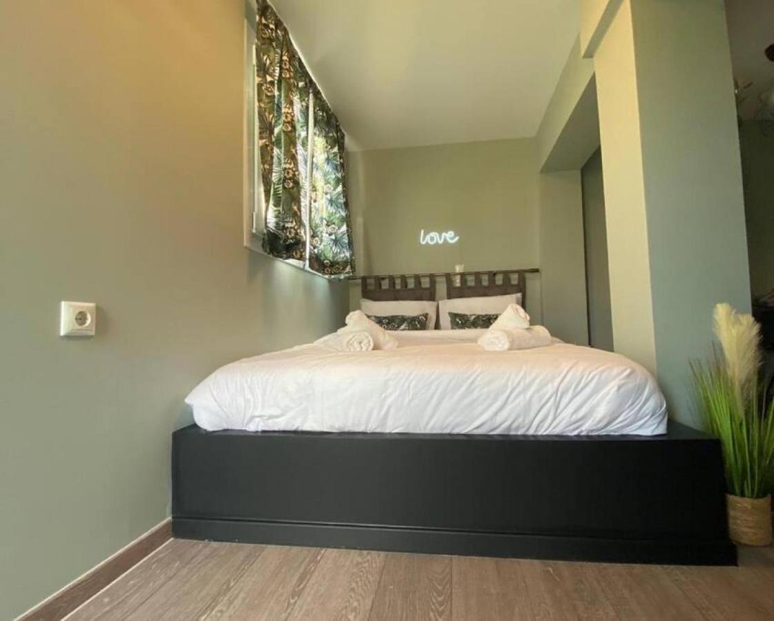 Rooftop Apartment With Garden In Ioannina Ngoại thất bức ảnh
